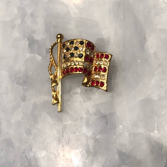 Napier American flag brooch - Picture 4 of 6